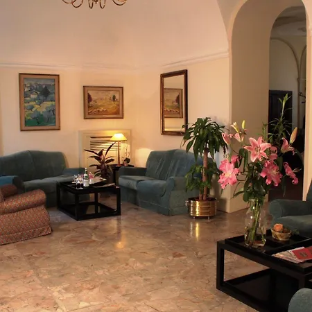 Hotel Grand San Gemini